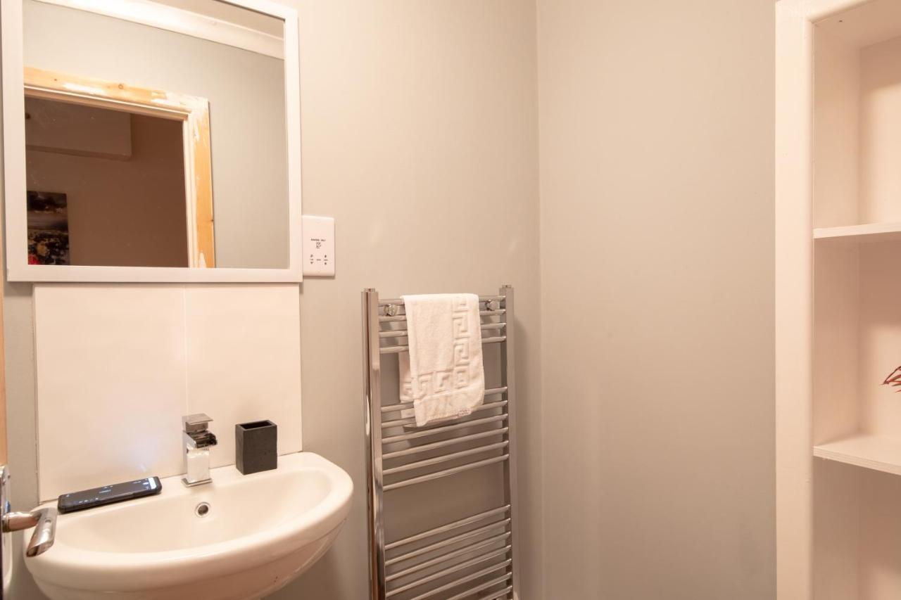 Host & Stay - Hanover Apartment 스완지 외부 사진
